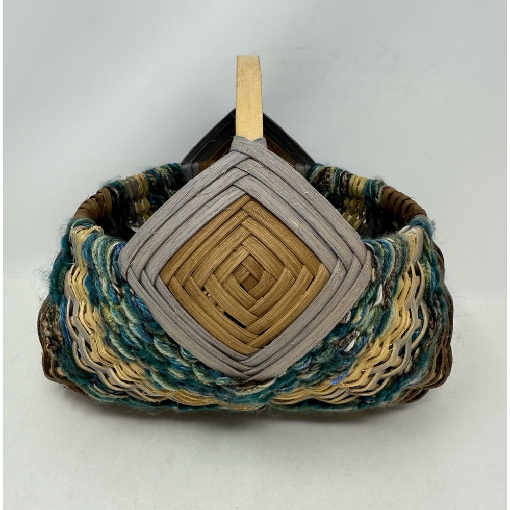 Wicker Basket 10" Bulbous Brown Gray Blue